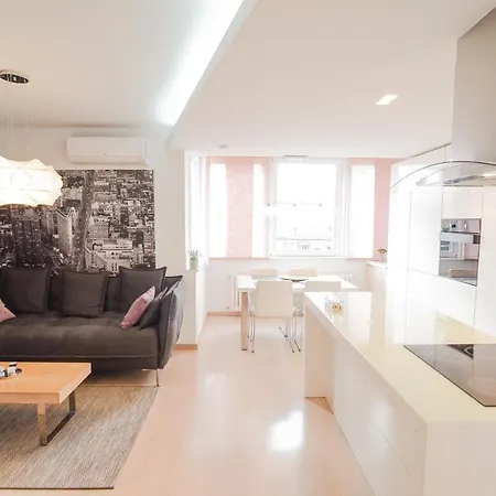 Luna Deluxe & Free Parking Apartman